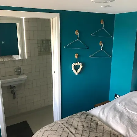 Fistral Hideaway *